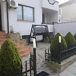 Deskoni's Place Πανσιόν Lozenets