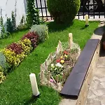 Πανσιόν Deskoni's Place