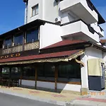 Deskoni's Place